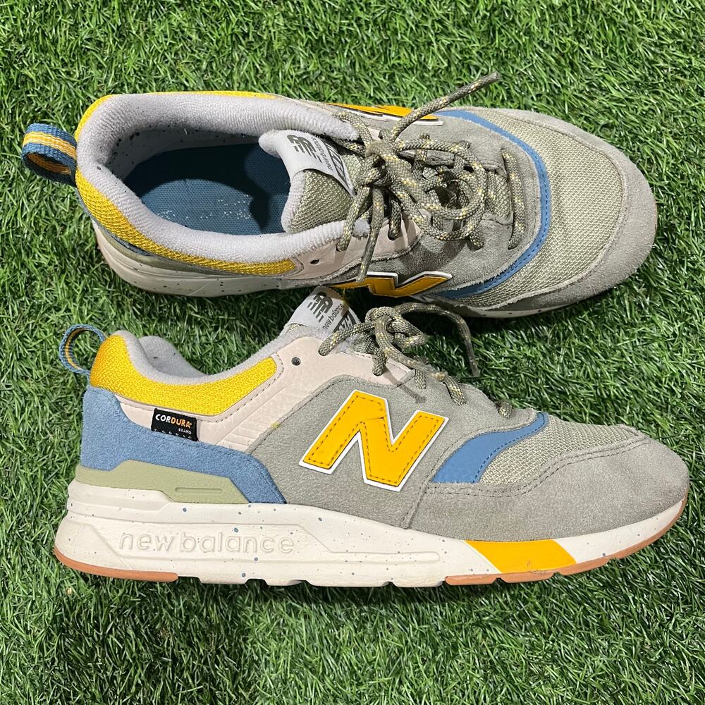 New Balance 997H Womens size 6